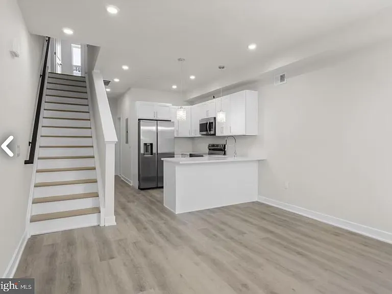 638 N Shedwick St #2 — Photo 10