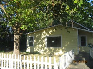 212 Elm St, Medford, OR 97501