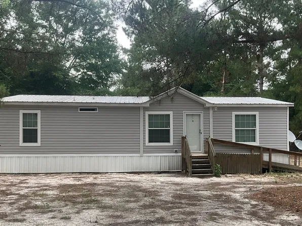 3335 204th Ter, Wellborn, FL 32094