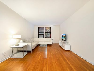 5235 Post Road #6B, Bronx, NY, 10471