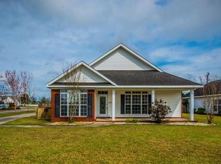 178 Sweetwater Dr, Headland, AL 36345