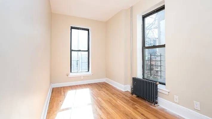 Rented by Nooklyn NYC LLC | media 50