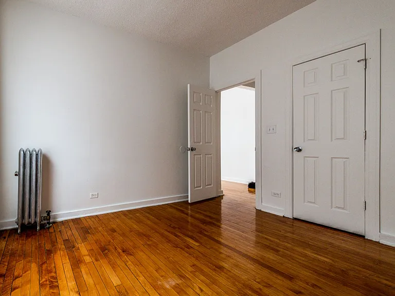7643 S Stewart — Photo 12