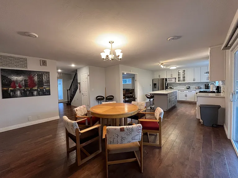 10813 Hubbard Way — Photo 6