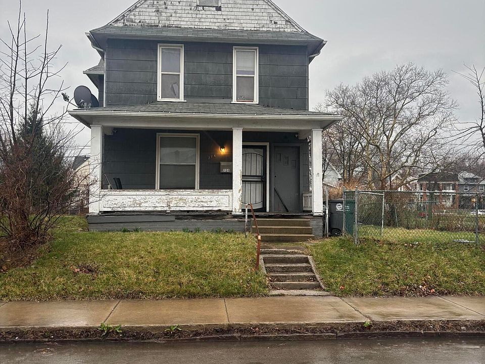 1st image of 714 Oak St