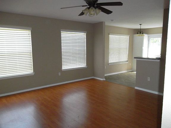 2nd image of 510 Arabian Dr