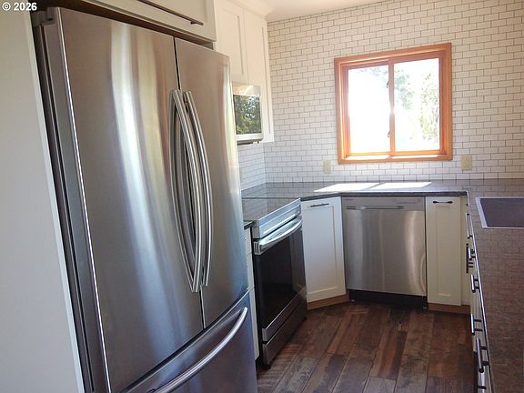 4th image of 345 Zeigler Ct