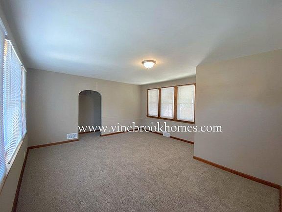 2nd image of 3303 6th Ave