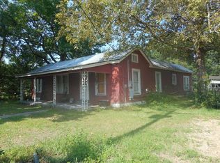 211 Spring Ave, Shepherd, TX 77371