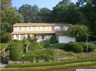 9 Fairway Ln, Ocean, NJ 07712