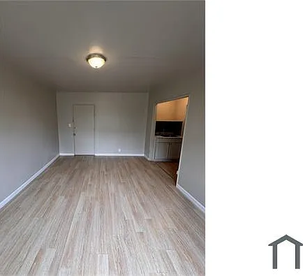 1346 Crenshaw Blvd #7 — Photo 6