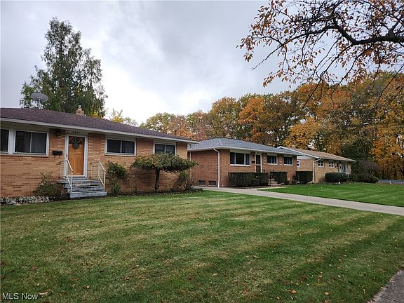 5th image of 18305 Fairway Dr