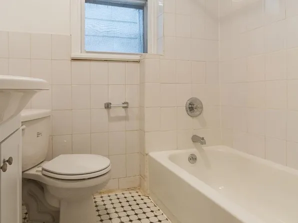 15 Dwight Street image 8 of 18