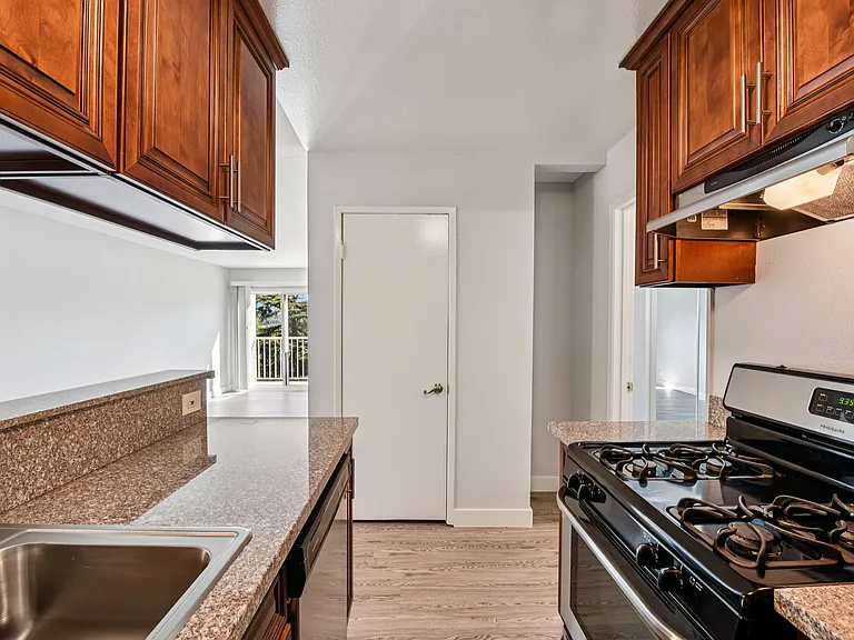 6317 Monterey Rd — Photo 21