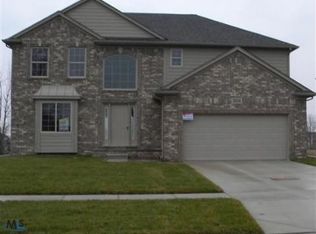 53337 Crawford Dr, Chesterfield, MI