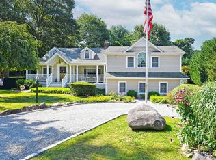 6 Greenhills Rd, Huntington Station, NY 11746