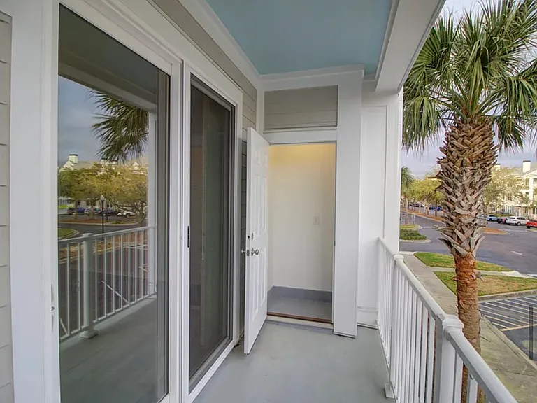 130 River Landing Dr — Photo 12