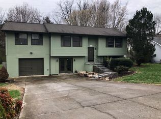 6520 Bay Circle Dr, Knoxville, TN 37918