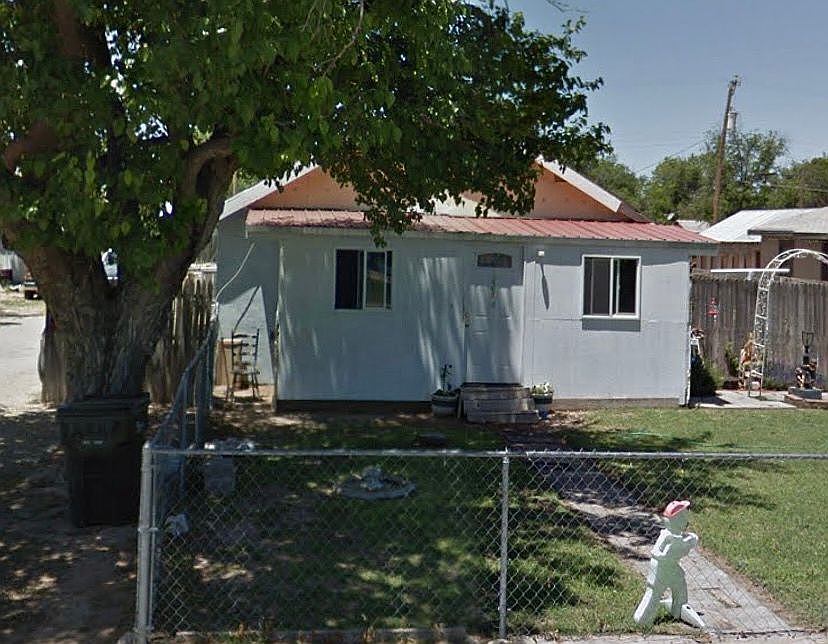 1st image of 103 N 1st St