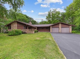 N7W31355 Cambridge Ct, Delafield, WI 53018