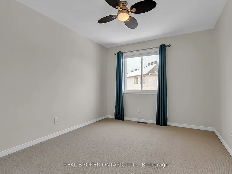 1133 Clyde Ave — Photo 16