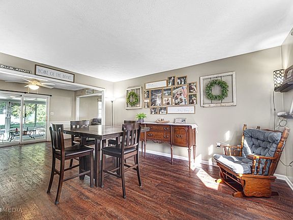 3rd image of 303 Farmwood Ln