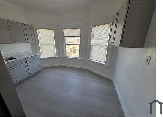 1 bed, $1,899 — Photo 3