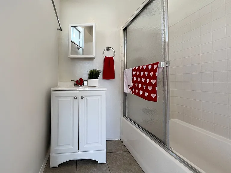 701 Linden Ave — Photo 5