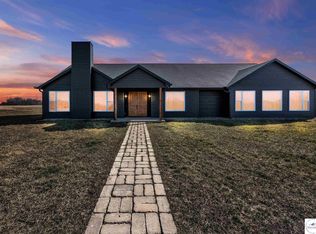 1890 E 28th St, Sedalia, MO 65301
