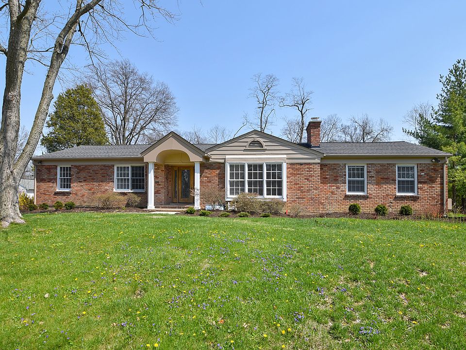 1st image of 570 Laveta Ct