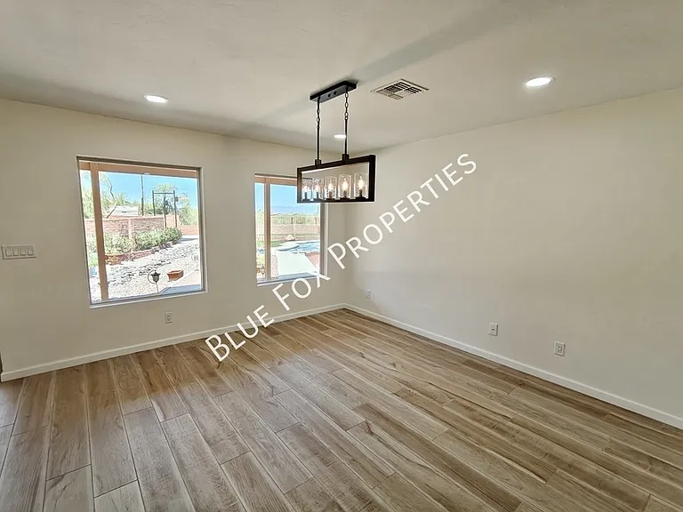 5440 W Placita De La Promesa — Photo 13