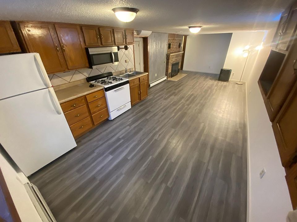 1st image of 1133 6th Ave S #2