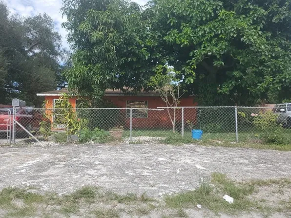 9231 NW 33 Avenue Rd, Miami, FL 33147