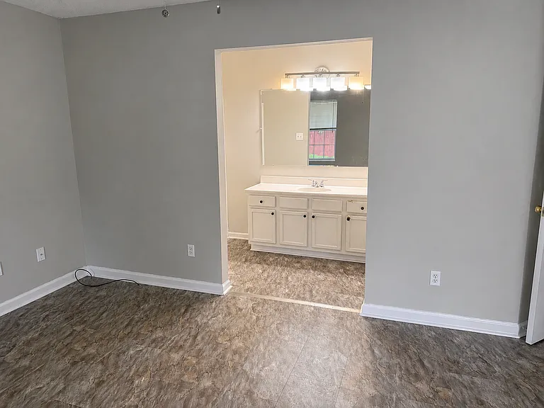 1209 Fielding Dr — Photo 11