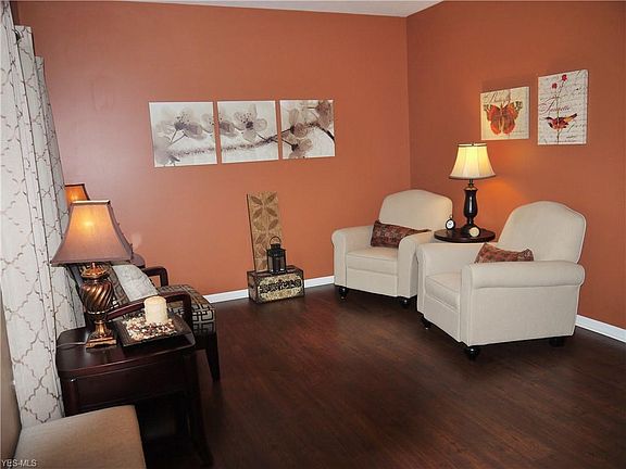 4th image of 10618 Durrey Ct