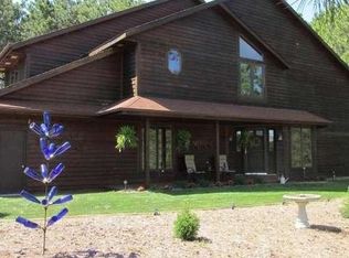 1925 Frontier Ct, West Bend, WI 53095