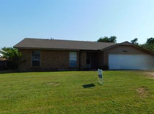 7904 NW Terrace Hills Blvd, Lawton, OK 73505