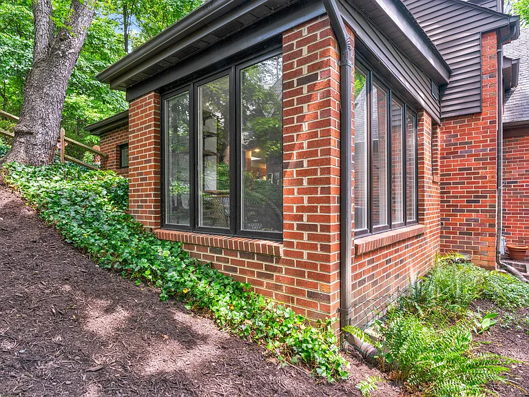 3402 Halcyon Dr — Photo 60