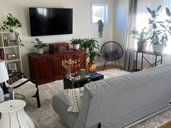 106 Dallas Rd FLOOR 2