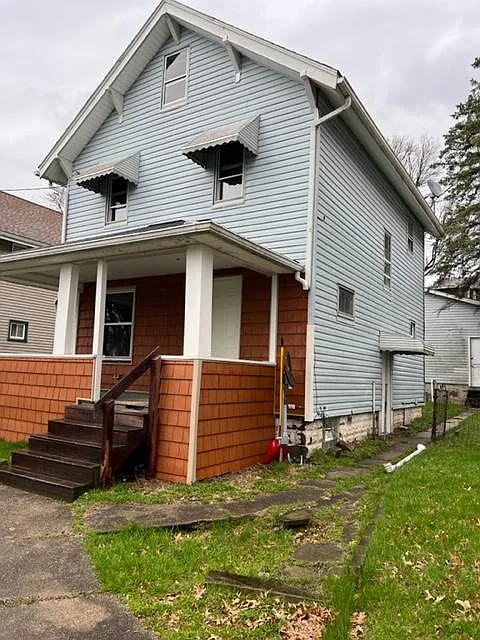 545 Princeton Ave photo 1