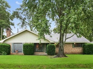 102 N William Dr, Lafayette, LA 70506