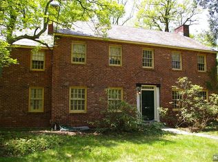 262 Oakwood Rd, Englewood, NJ 07631