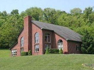 1247 Indian Woods Trl, Lawrenceburg, IN 47025