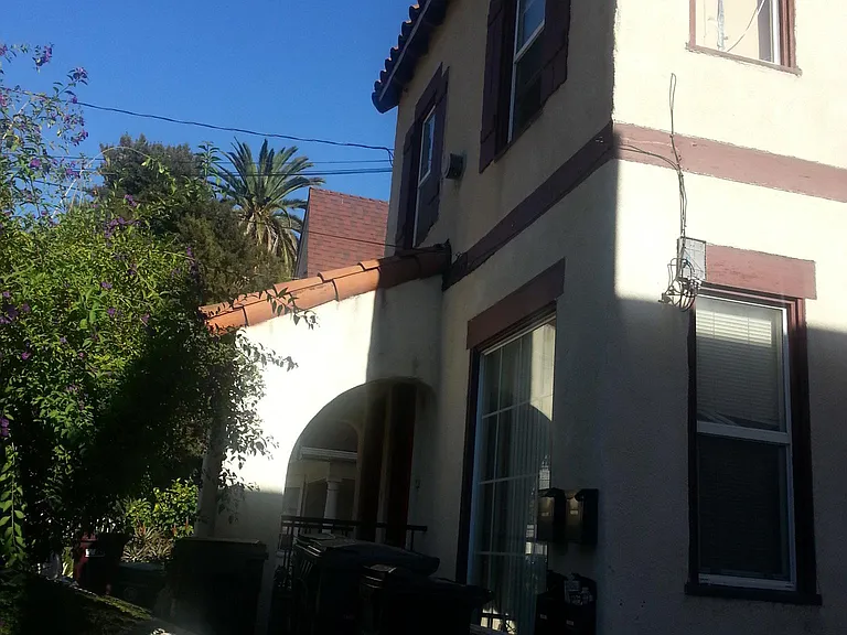 274 Athol Ave #A — Photo 1