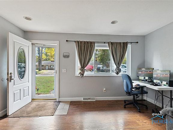 5th image of 4210 Penelope Dr