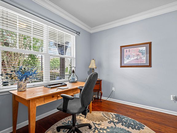 3rd image of 5417 Moneta Ln