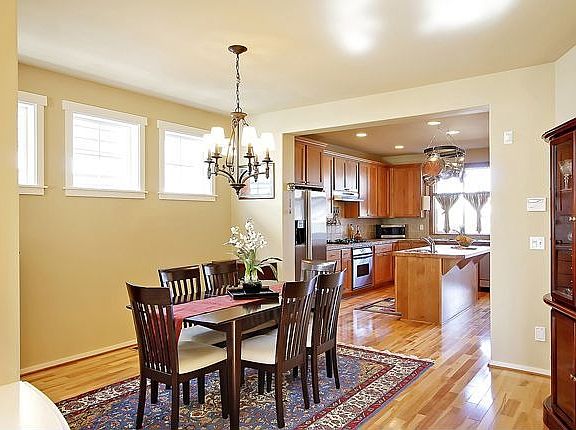 Elegant formal dining