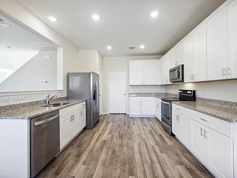 91 Pacific Loon St — Photo 3