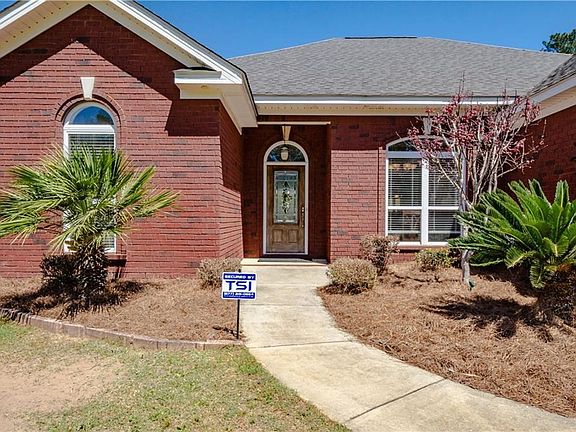 3rd image of 8690 Pecan Ct