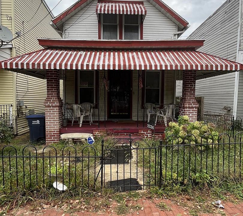 1st image of 2236 Chester St SE